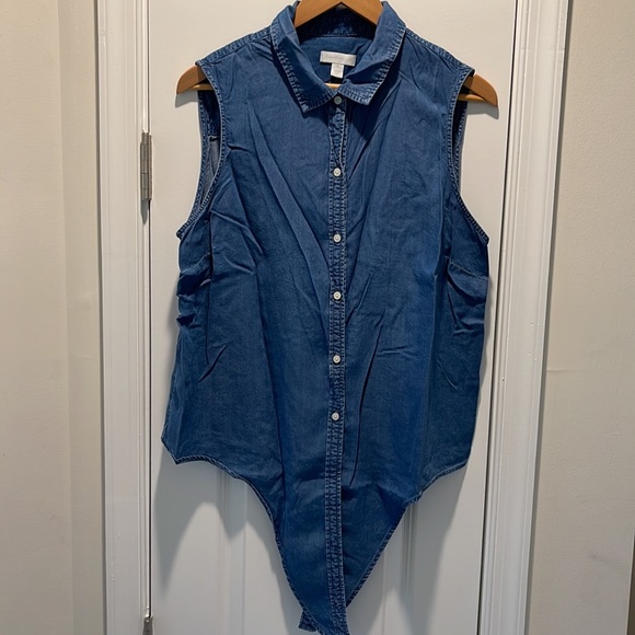 Charter Club Sleeveless Denim Buttons Down Blouse - Picture 11 of 16